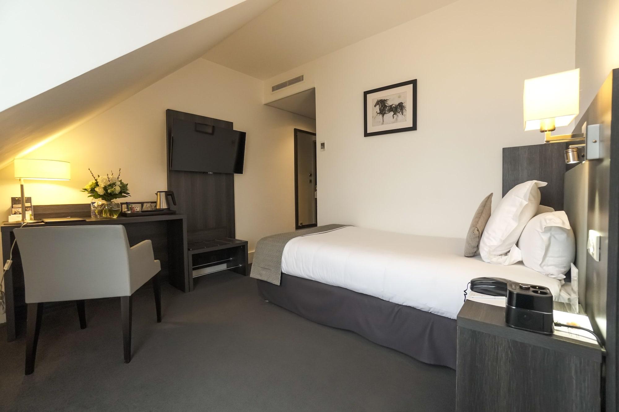 Best Western Plus Hotel Du Parc Chantilly Esterno foto