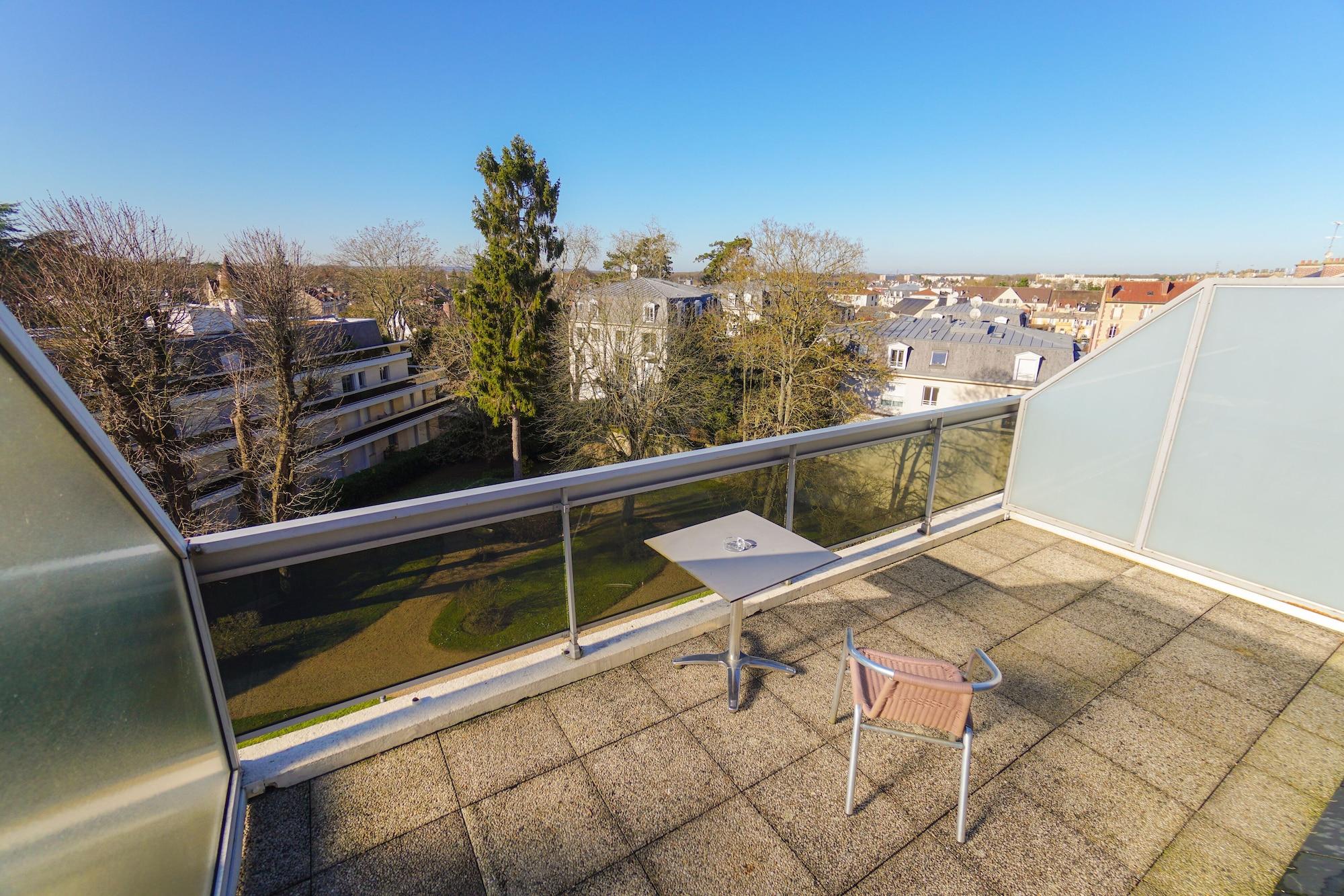 Best Western Plus Hotel Du Parc Chantilly Esterno foto