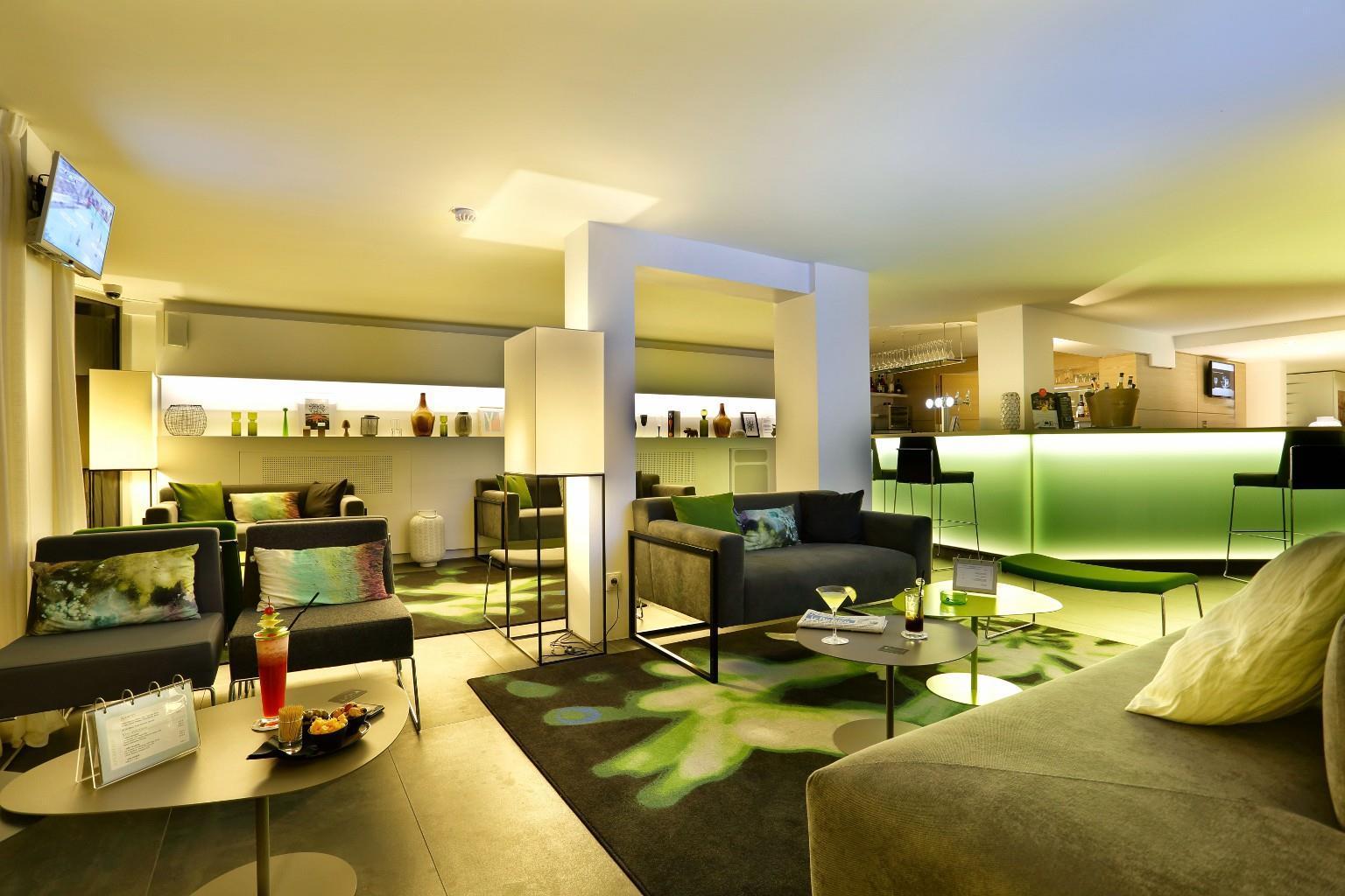 Best Western Plus Hotel Du Parc Chantilly Esterno foto