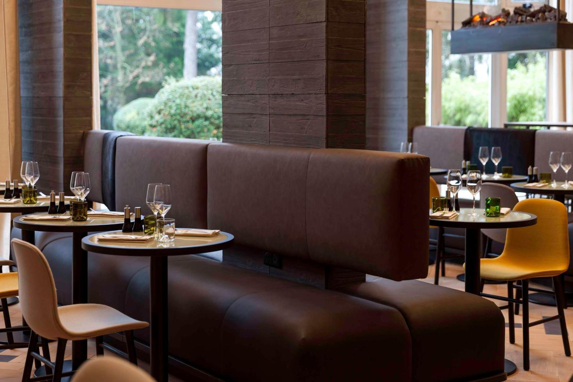 Best Western Plus Hotel Du Parc Chantilly Esterno foto