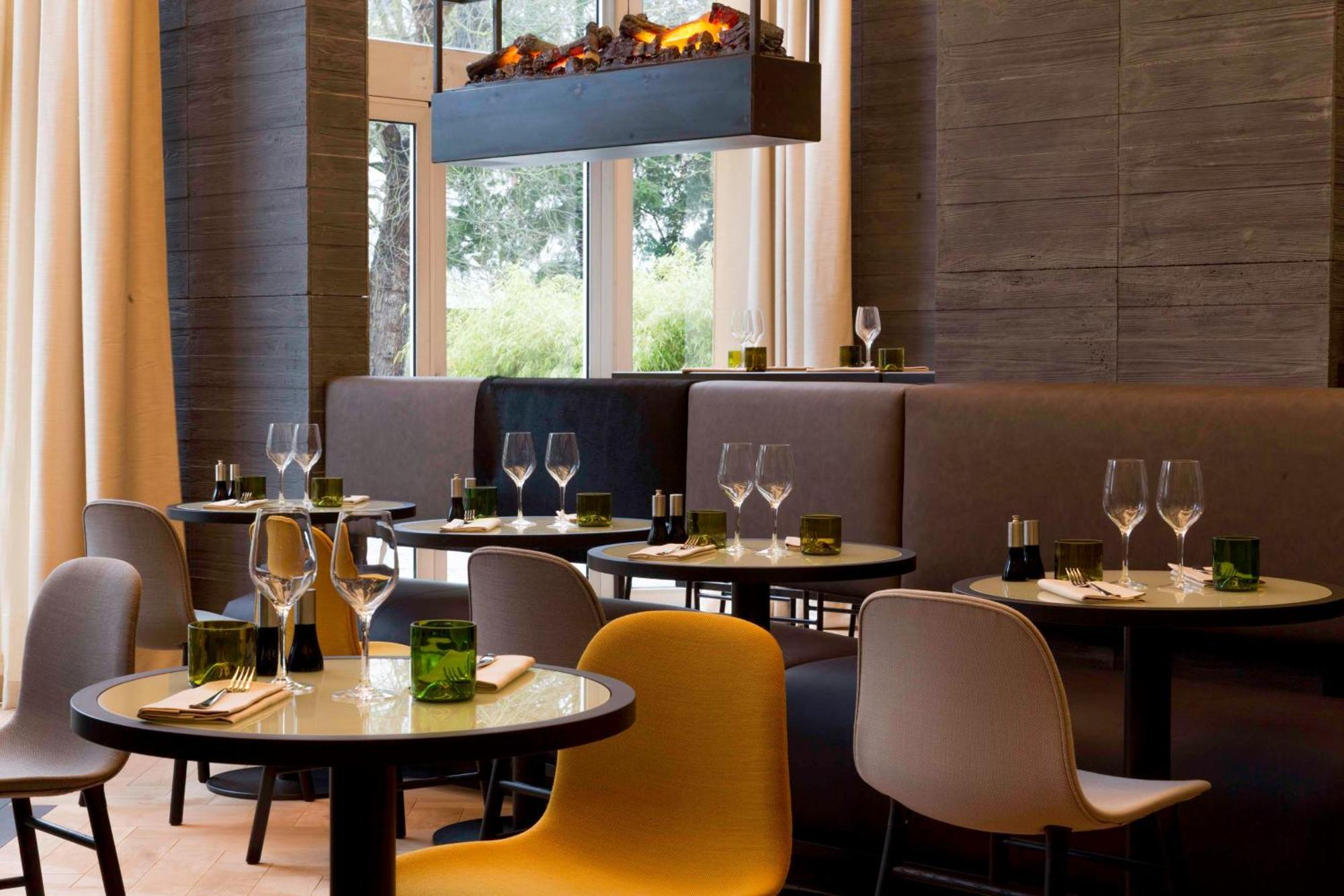 Best Western Plus Hotel Du Parc Chantilly Esterno foto